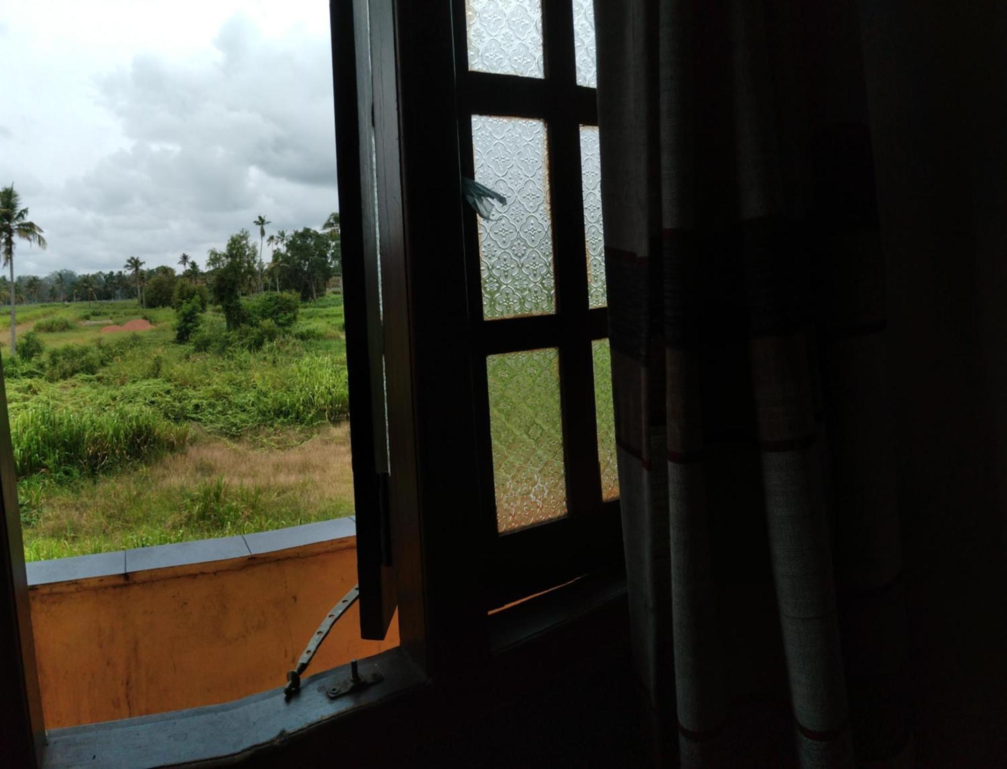 Ch Rooms - Transit Airport Negombo Exterior foto